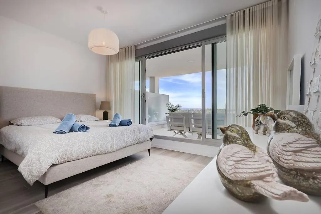 Three-Bedroom Holiday Apartment In Estepona Spanien