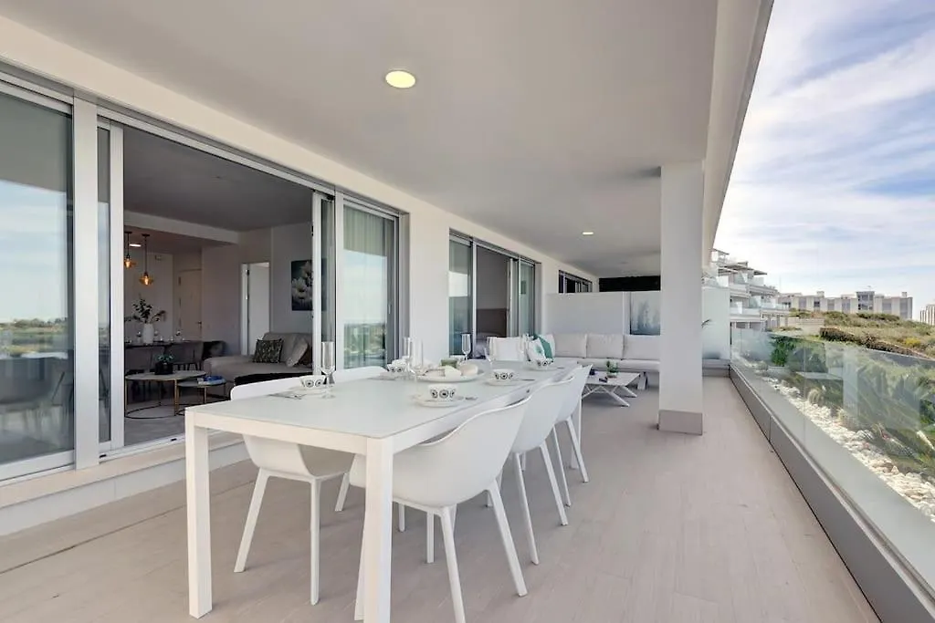 Three-Bedroom Holiday Apartment In Estepona